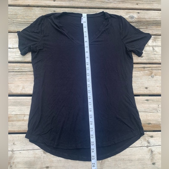 💛 Old Navy Luxe Black V-Neck Tee Shirt - Size S - Picture 6 of 6